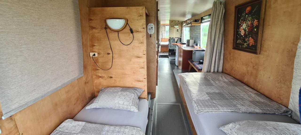 Atomi Countrybus Villa Aucugals Kültér fotó