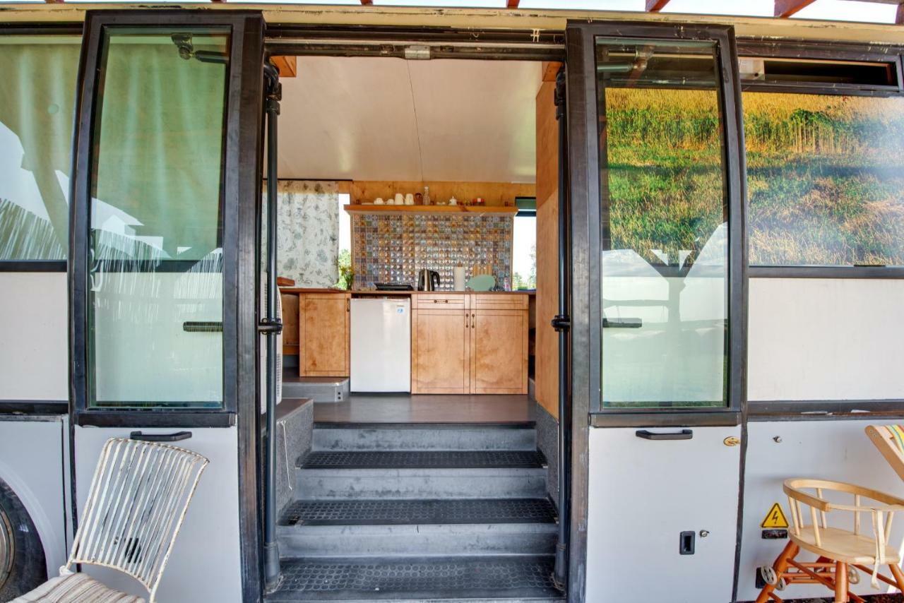Atomi Countrybus Villa Aucugals Kültér fotó